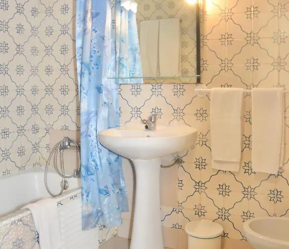 Squash Club מלון דירות 3*