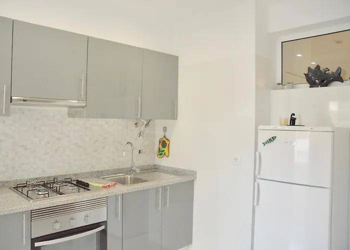 מלון דירות Squash Club 3*