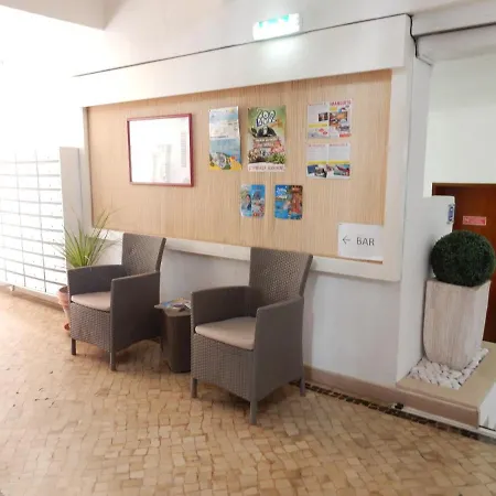 公寓式酒店 Squash Club