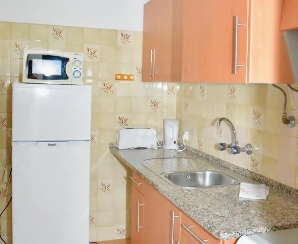 Squash Club Aparthotel 3*